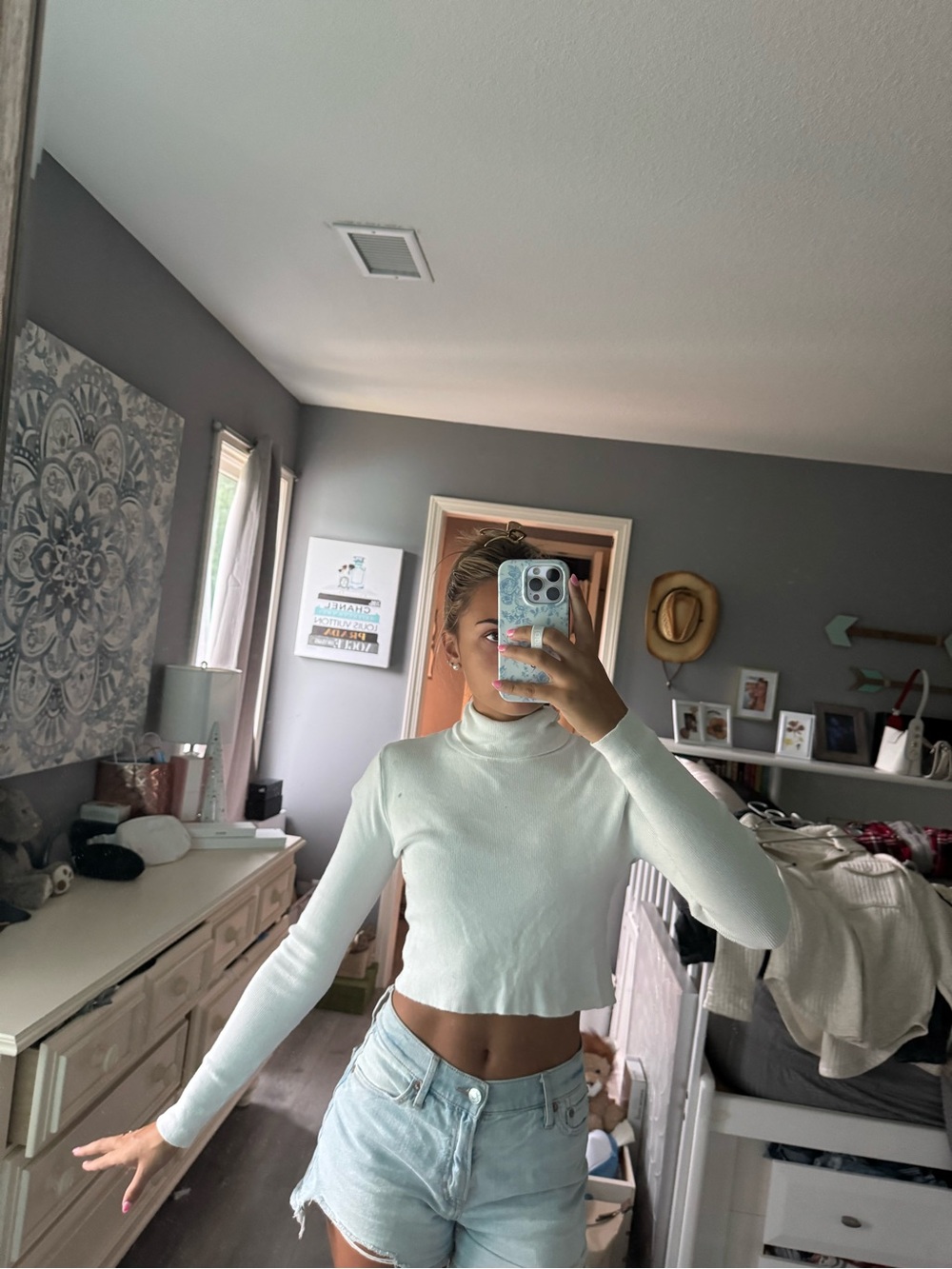 Forever 21 White Cropped Mock Neck Long Sleeve Top